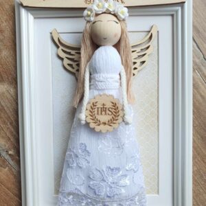 Pamiątka Pierwszej Komunii - Anioł Stróż w ramce 15 cm x 20 cm